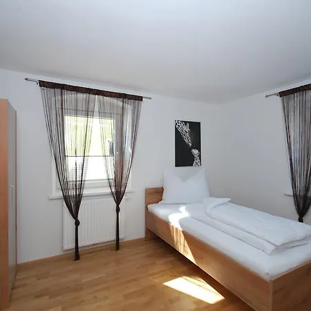Ferienwohnung Leopersdorf Apartment *